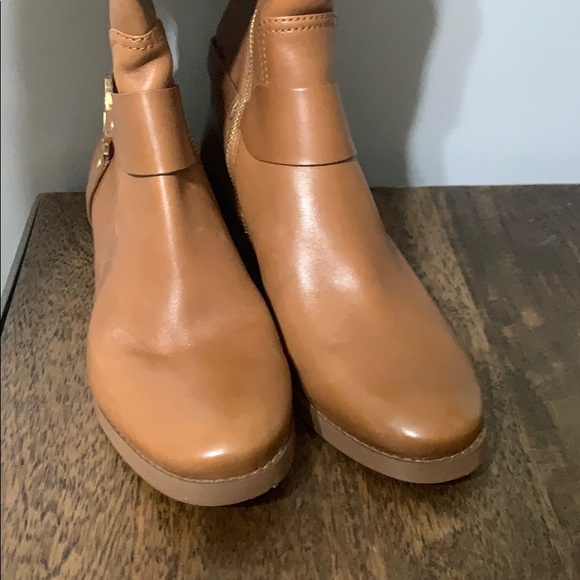 SOLD!! Michael Kors Leather Riding Boots NWOT - Picture 8 of 9